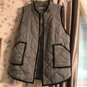Zippered vest